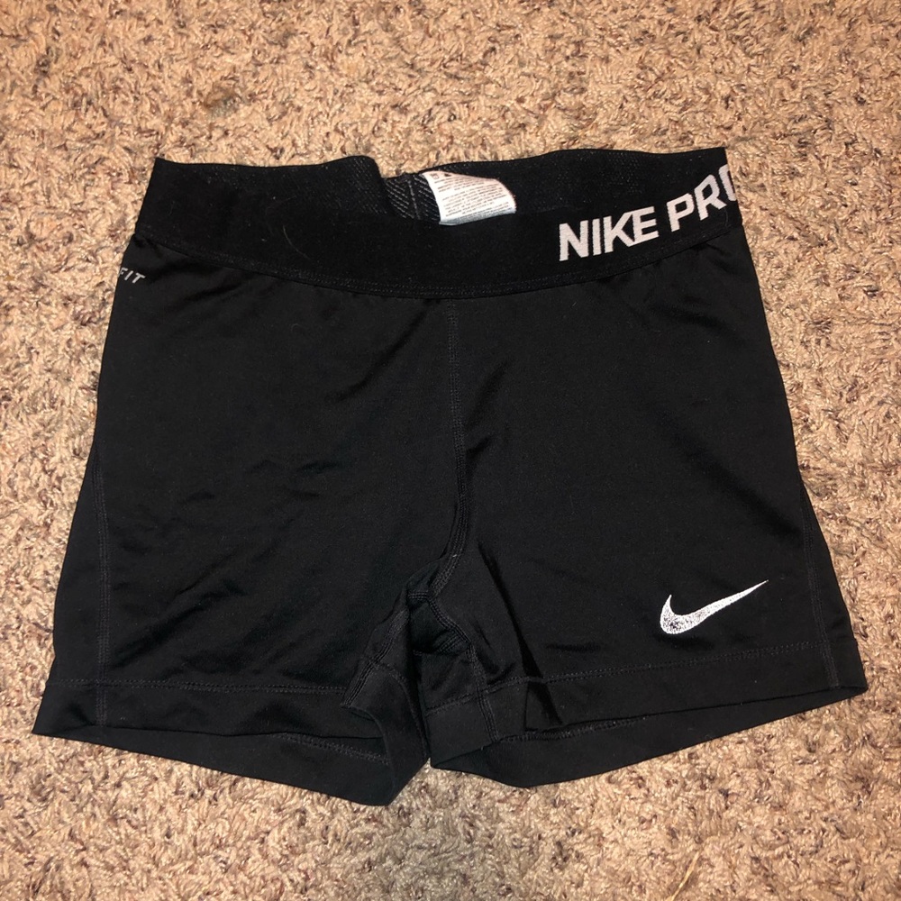 Black Nike Pros